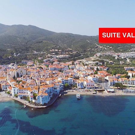 Beachfront Suite In Cadaques Center Екстер'єр фото