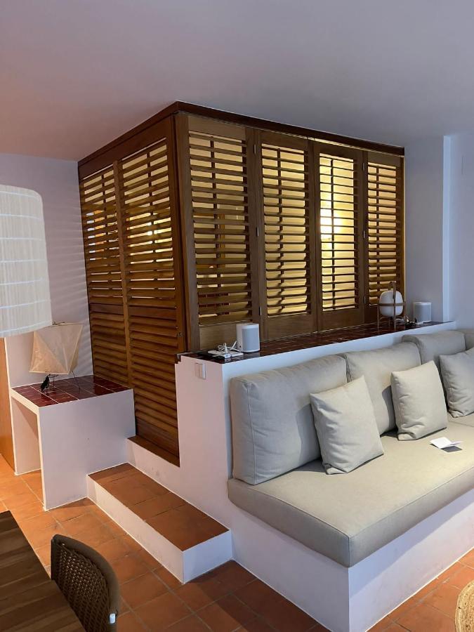 Beachfront Suite In Cadaques Center Екстер'єр фото